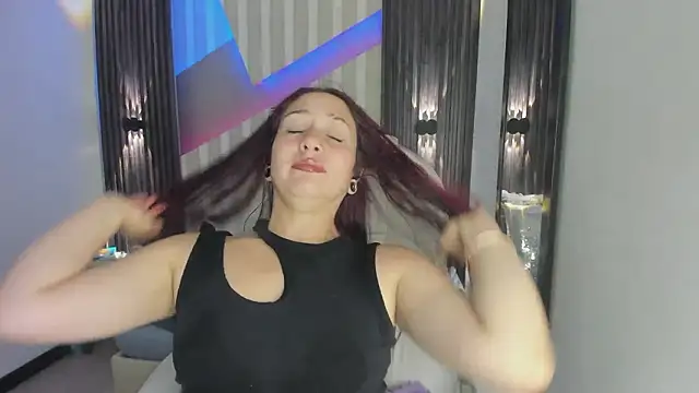 emily layton online show from February 3, 12:21 am