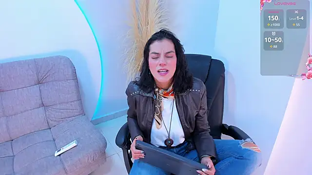 Ada Monroe10 online show from October 3, 2:44 pm