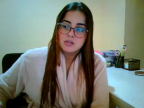 Snapshot of maliamiller chatting on September 26, 10:29 pm maliamiller online show from September 26, 10:29 pm