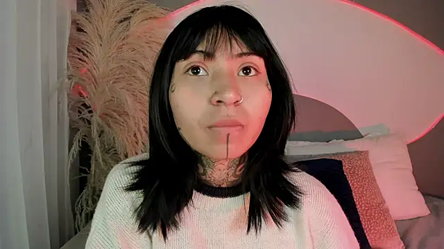 Snapshot of Evangeline_bell chatting on September 20, 12:14 pm Evangeline bell online show from September 20, 12:14 pm