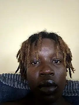 Juicylittle slute online show from November 5, 4:29 am