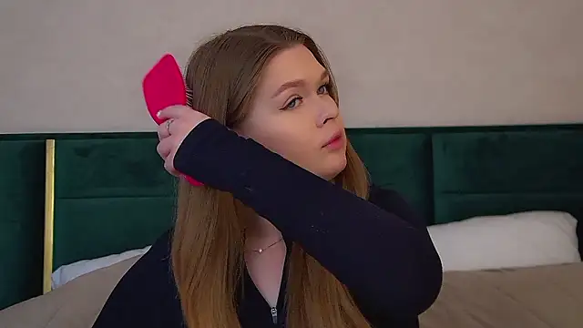 CrystalLyons online show from February 3, 2:53 am