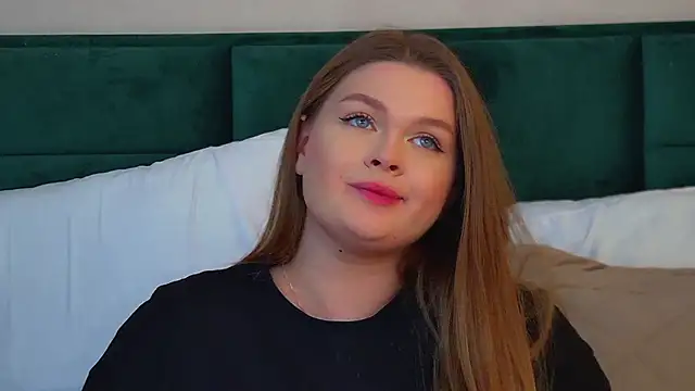 CrystalLyons online show from February 17, 6:40 pm