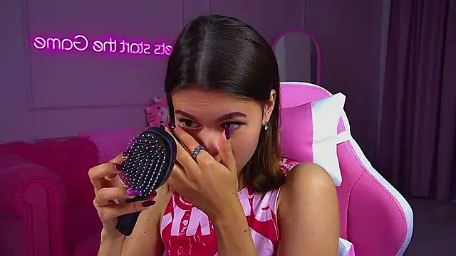 PollyLanders online show from September 14, 6:33 am