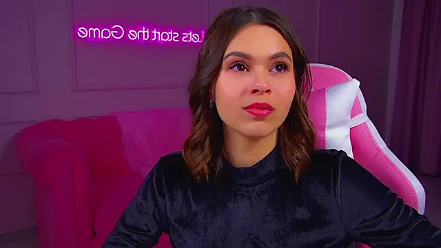 PollyLanders online show from September 17, 8:29 pm