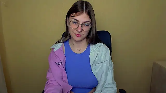 Snapshot of Luna_Lush_ chatting on October 10, 9:14 am Luna Lush online show from October 10, 9:14 am