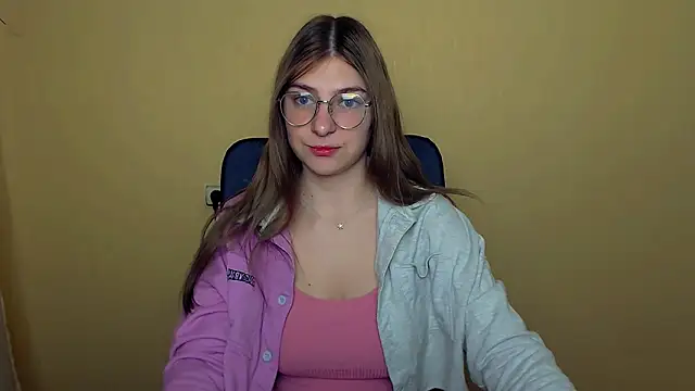 Snapshot of Luna_Lush_ chatting on October 20, 9:45 am Luna Lush online show from October 20, 9:45 am