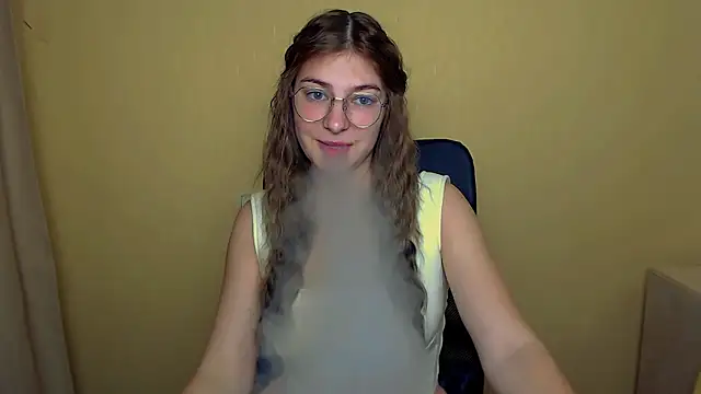 Snapshot of Luna_Lush_ chatting on October 17, 5:32 am Luna Lush online show from October 17, 5:32 am