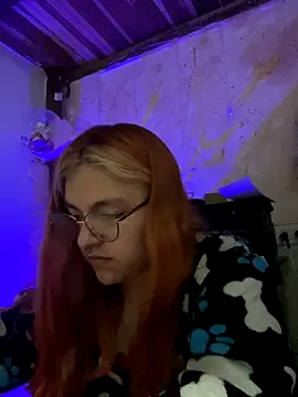 SophiaWeestt99 online show from September 24, 6:12 am