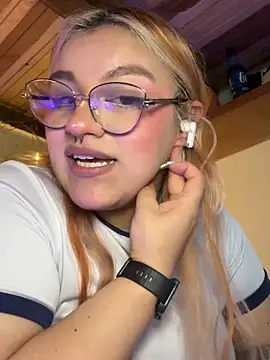 SophiaWeestt99 online show from February 24, 7:07 am