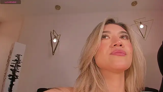 RebeccaHudson online show from January 17, 7:54 pm