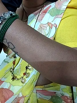 gaurika18 online show from November 29, 4:05 am