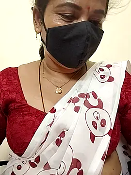 Snapshot of gaurika18 chatting on October 10, 12:54 pm gaurika18 online show from October 10, 12:54 pm