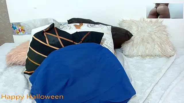 sammanta hott online show from October 29, 9:39 pm