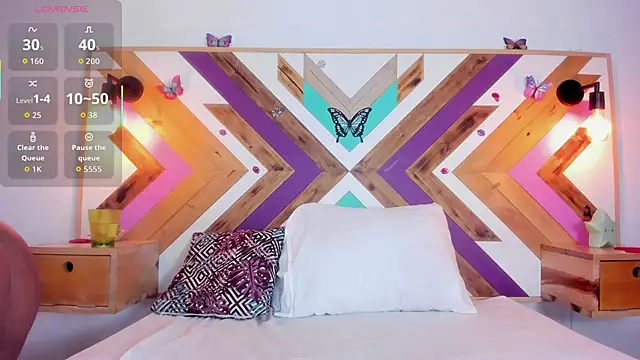 Katia Wilson online show from November 13, 7:57 pm