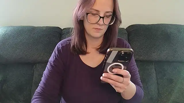 TheBustyHouseWife online show from October 8, 3:49 pm