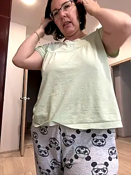 Snapshot of B_Bonya_m chatting on September 26, 4:21 am B Bonya m online show from September 26, 4:21 am