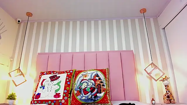 SHARONBLAKE2 online show from December 18, 1:27 pm