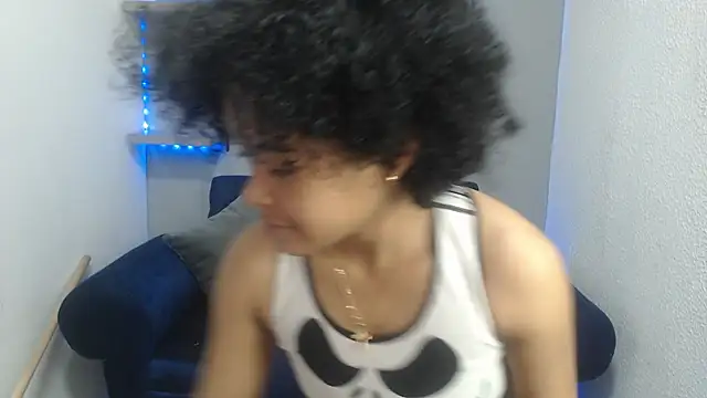 Snapshot of vainillaplaypussy chatting on September 16, 12:24 pm vainillaplaypussy online show from September 16, 12:24 pm