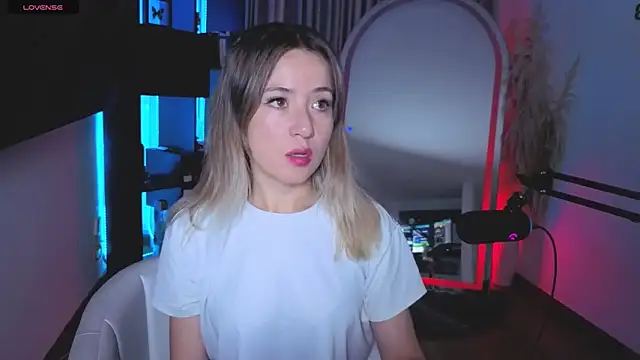 sexfire lalita online show from December 4, 10:10 pm