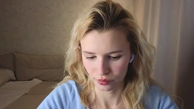 elsa limerence online show from April 9, 4:56 pm