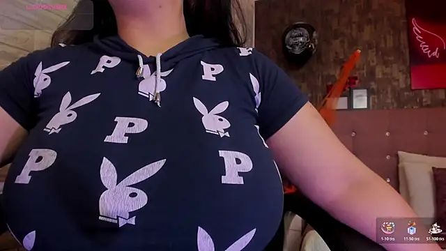 Snapshot of alice__tylor chatting on October 23, 10:32 am alice tylor online show from October 23, 10:32 am