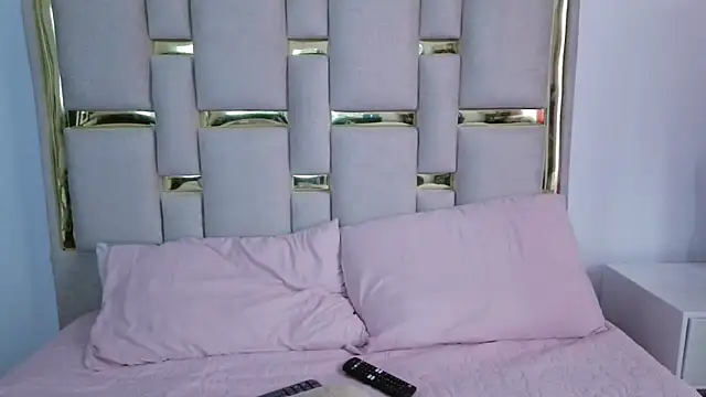 nina carther online show from November 27, 11:57 am