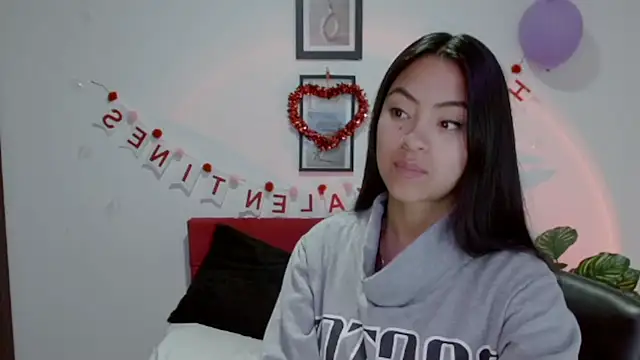 NatalyEscobar lx online show from September 18, 12:58 pm