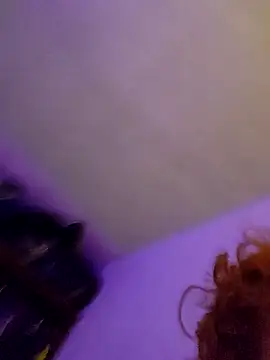 Snapshot of m0ondolly chatting on September 29, 5:23 am m0ondolly online show from September 29, 5:23 am