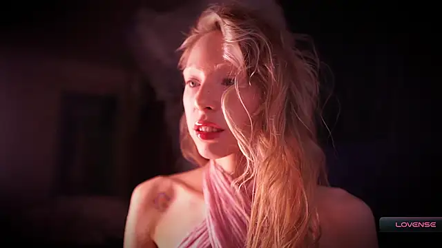  Phantom thread  online show from November 19, 1:11 pm