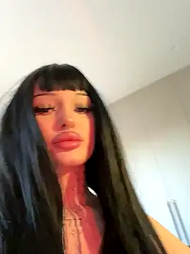 madelinexx online show from November 22, 1:47 pm