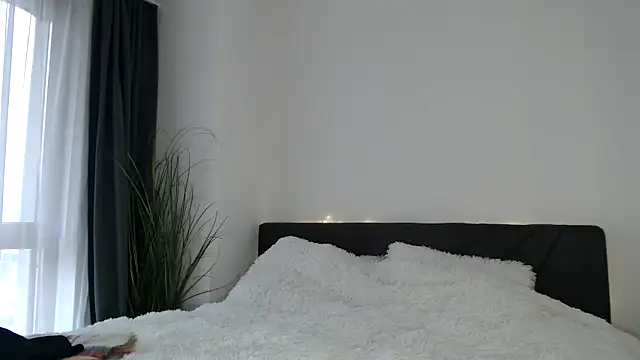 ElizabethAC online show from November 6, 7:47 am