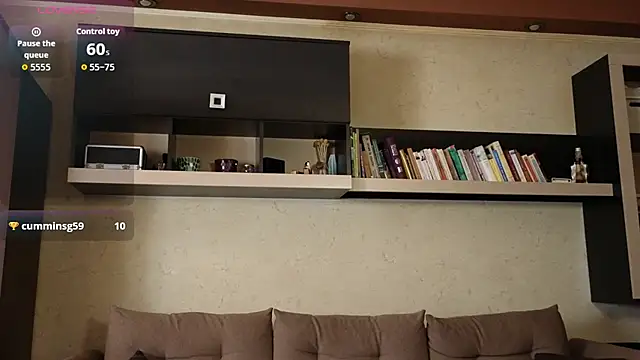 NinaNovalicious online show from December 3, 8:49 am