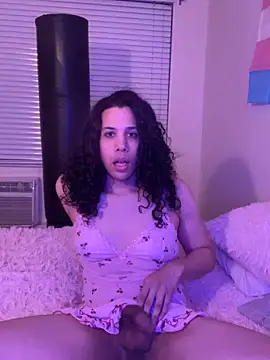 PeacockGoddess online show from October 14, 10:45 pm