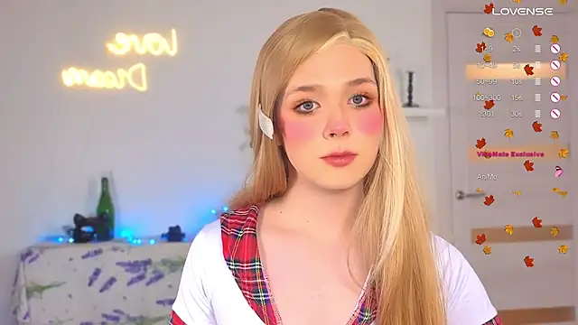  yourFoxy  online show from October 27, 11:50 am