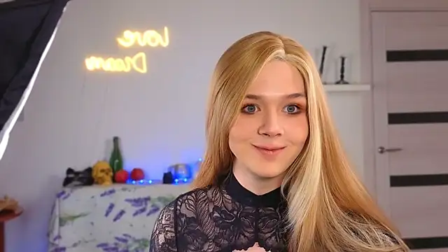  yourFoxy  online show from November 3, 4:33 pm