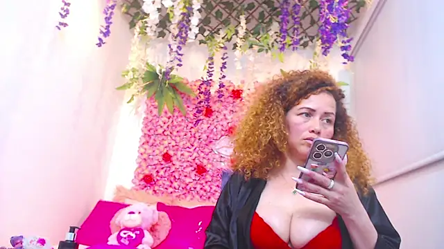 BLONDE SEXYHOT online show from November 4, 12:04 am