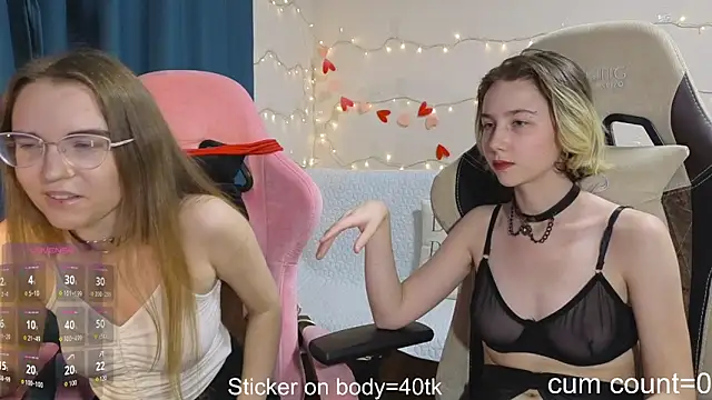 velvetvalkyries online show from November 16, 4:40 pm