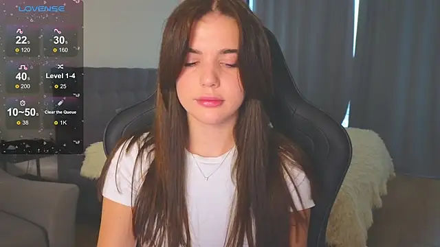 adrianawow1 online show from October 5, 3:33 am