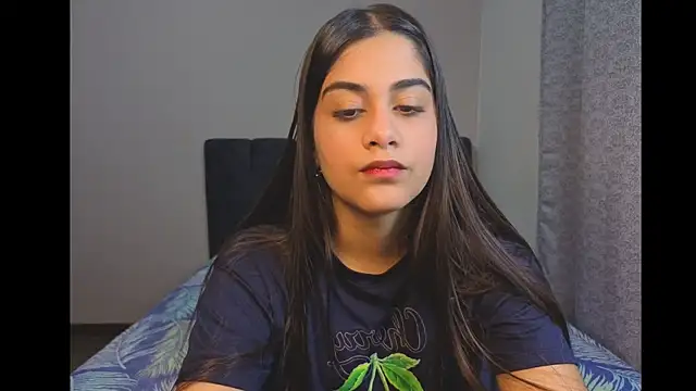 MiaOrtizCam online show from March 5, 7:09 pm