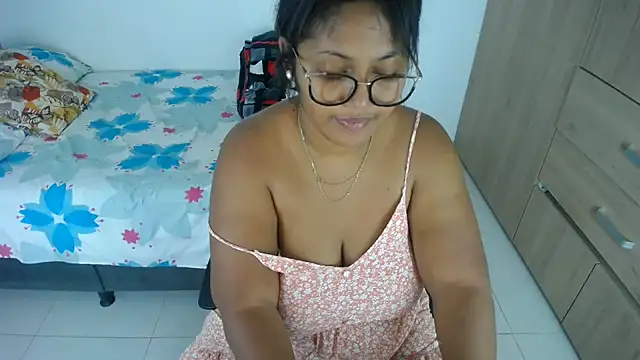 miajoseph  online show from September 30, 4:40 am