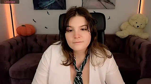 Ruyjin Choi online show from October 28, 11:27 am