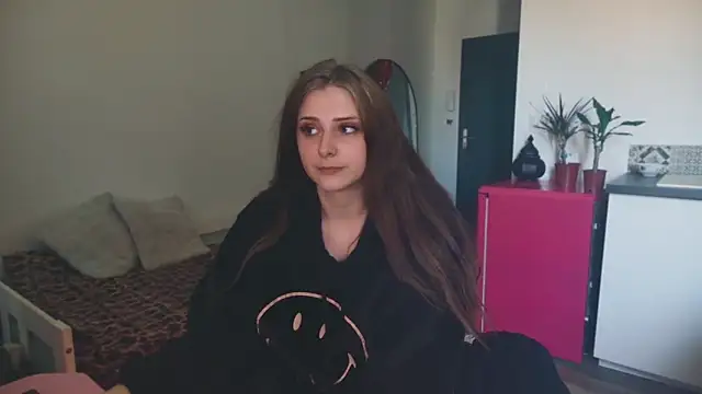 Celeste Off online show from April 18, 11:56 am