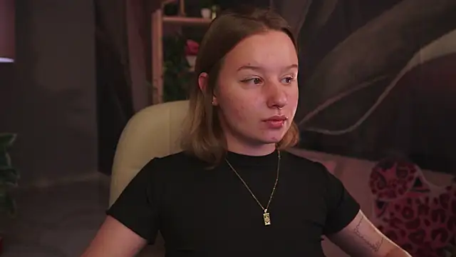 AdeleLoomis online show from October 4, 2:17 am