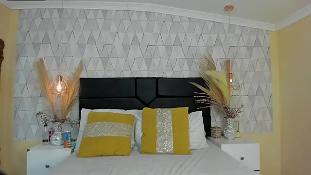 JustinePerry online show from March 12, 4:26 am