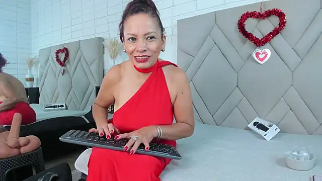 Kasandra Gomez online show from September 18, 12:15 pm