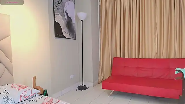 Kasandra Gomez online show from April 22, 12:13 pm