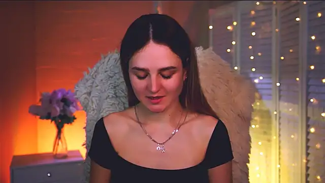 DeboraLarson online show from February 18, 3:49 am