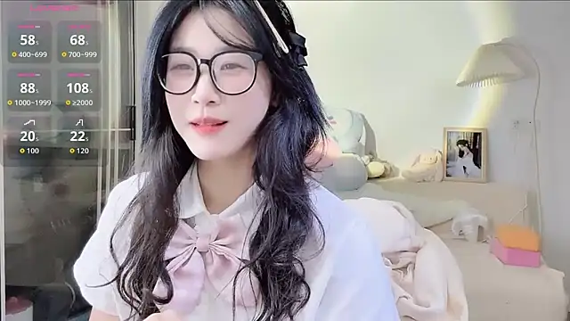 Luminous163 online show from October 22, 11:48 am