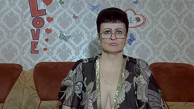 PaulaGolden online show from October 30, 1:34 pm